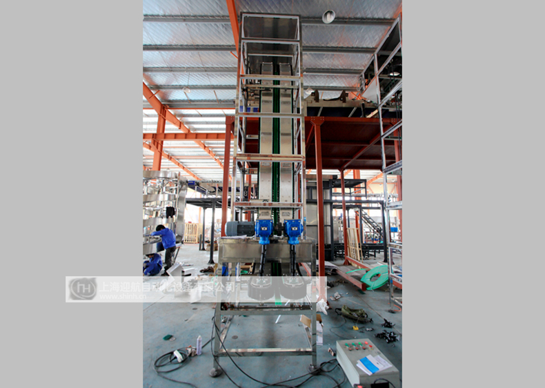 夾持提升機(jī)